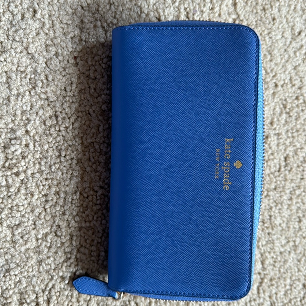 Kate Spade Leila Large Continental Wallet 
COLOR: Fresh Blueberry
NWT